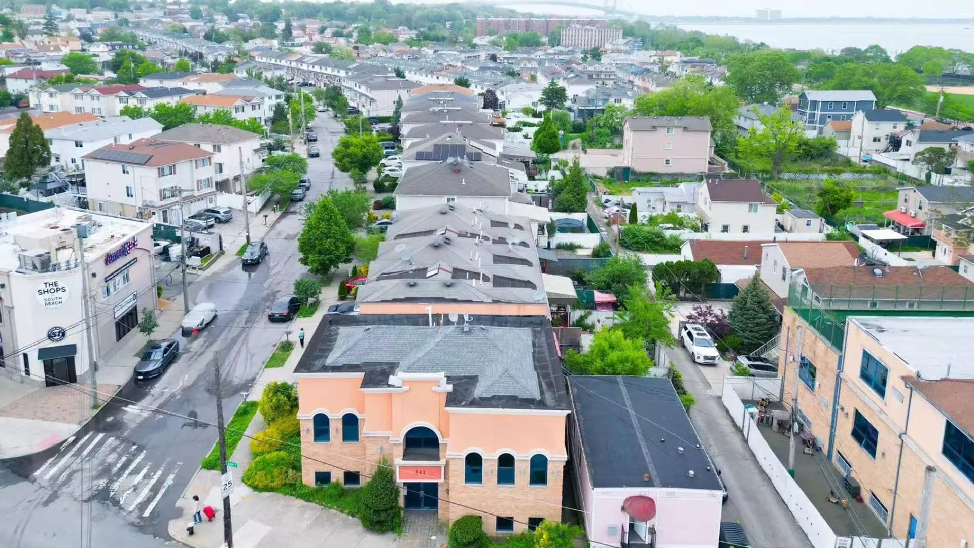 Property at 343 Sand Lane, Staten Island, NY 10305 16