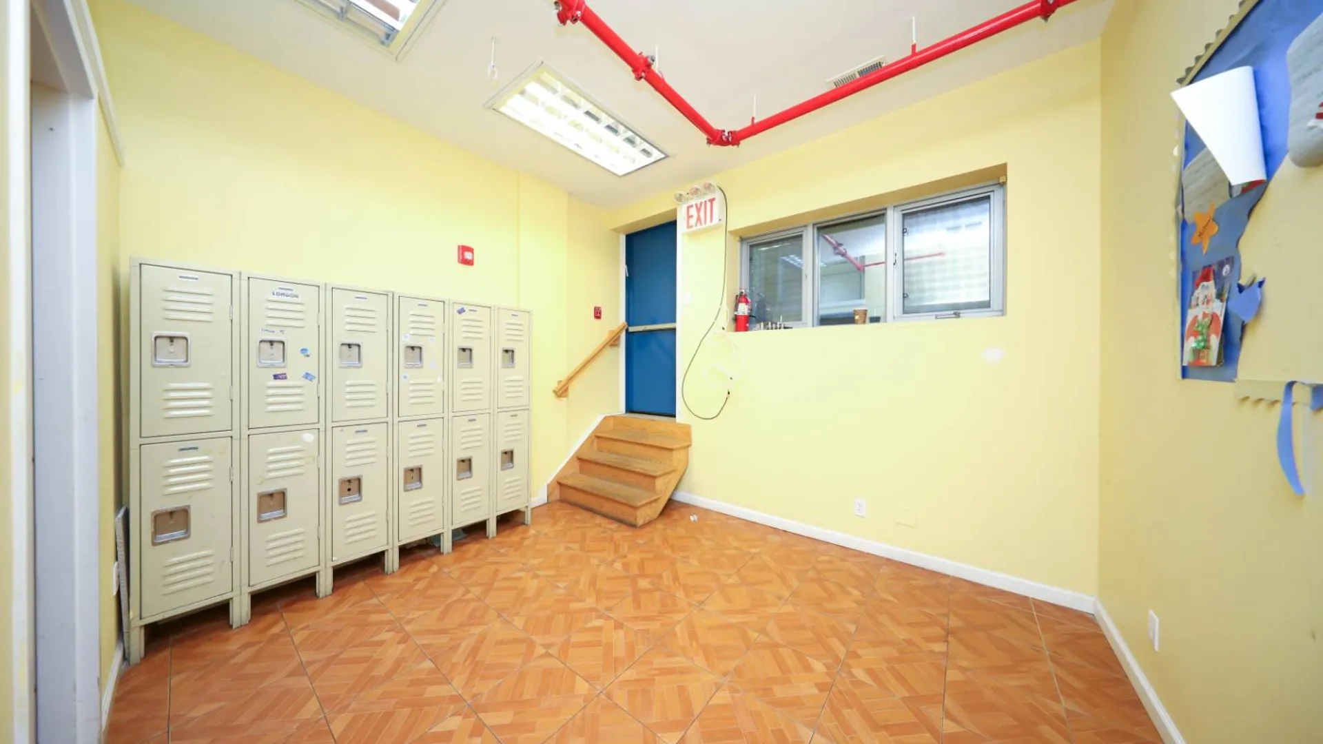 Property at 343 Sand Lane, Staten Island, NY 10305 14