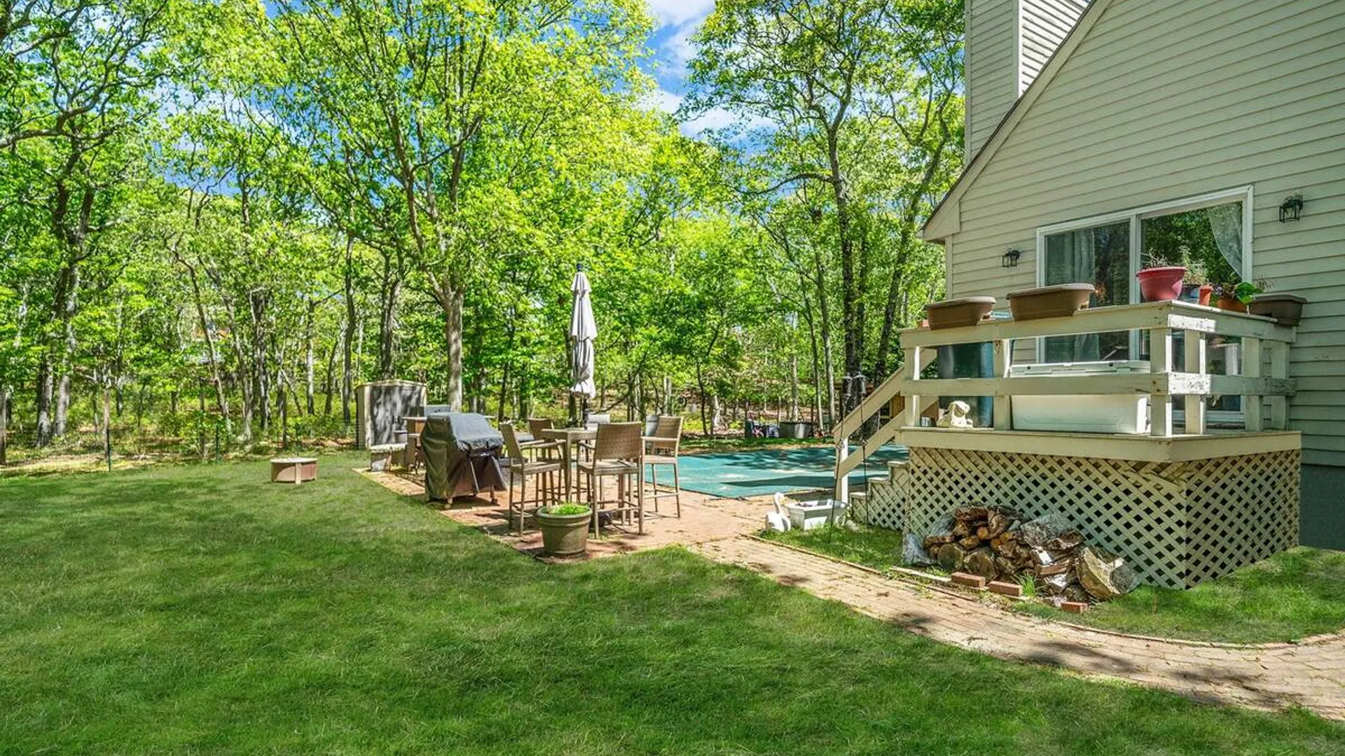 Property at 28 Huntting Road, East Hampton, NY 11937 12