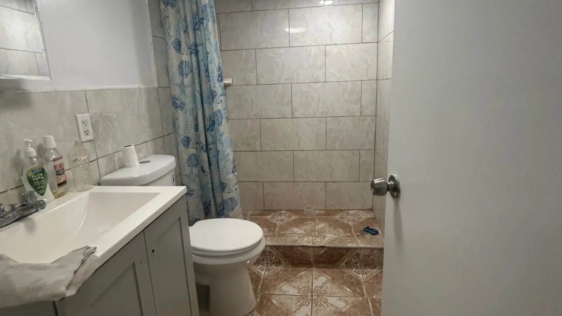 Property at 4222 Carpenter Ave, Bronx, NY 10466 27