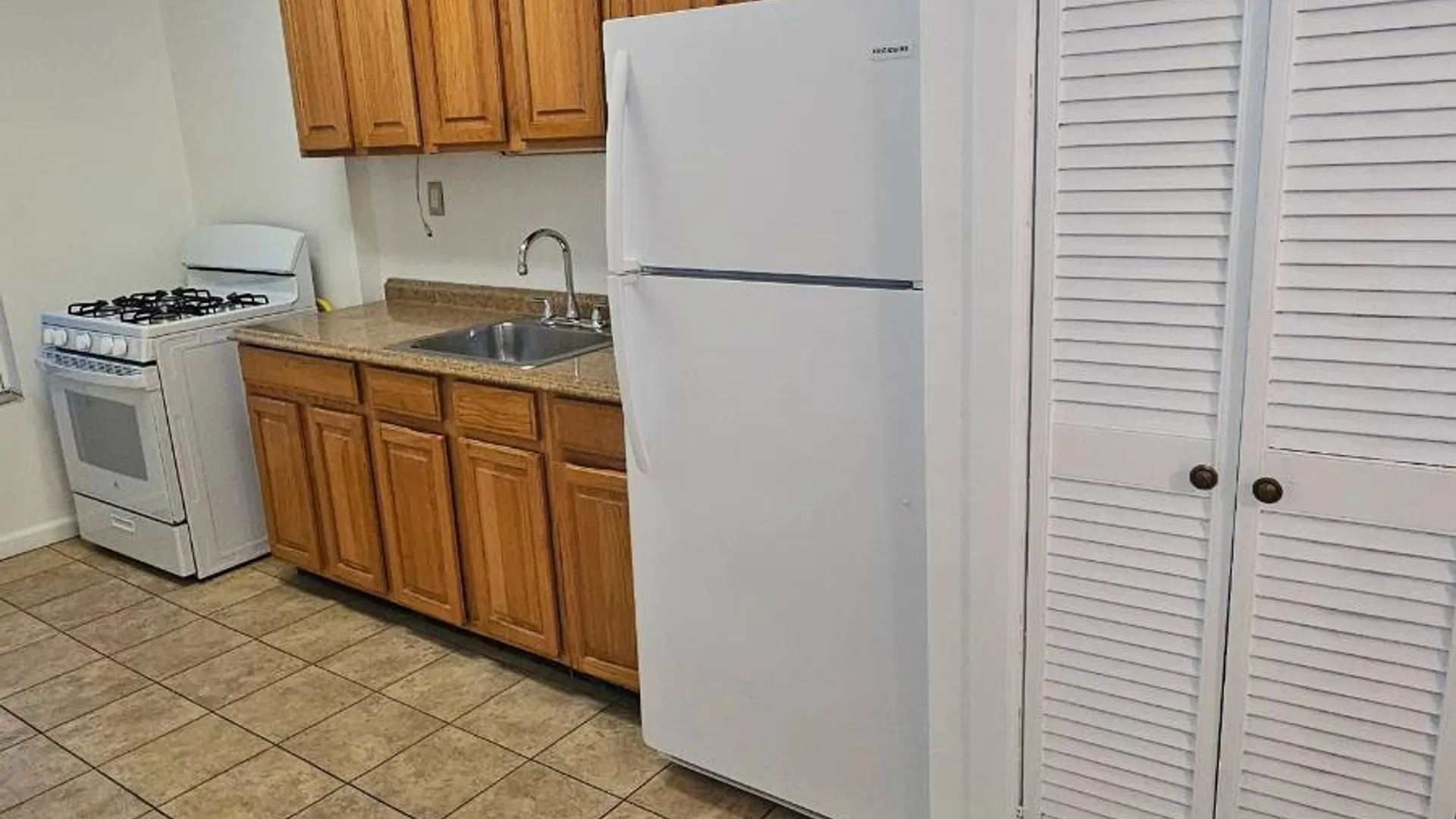 Property at 749 Kelly, Bronx, NY 10455 8