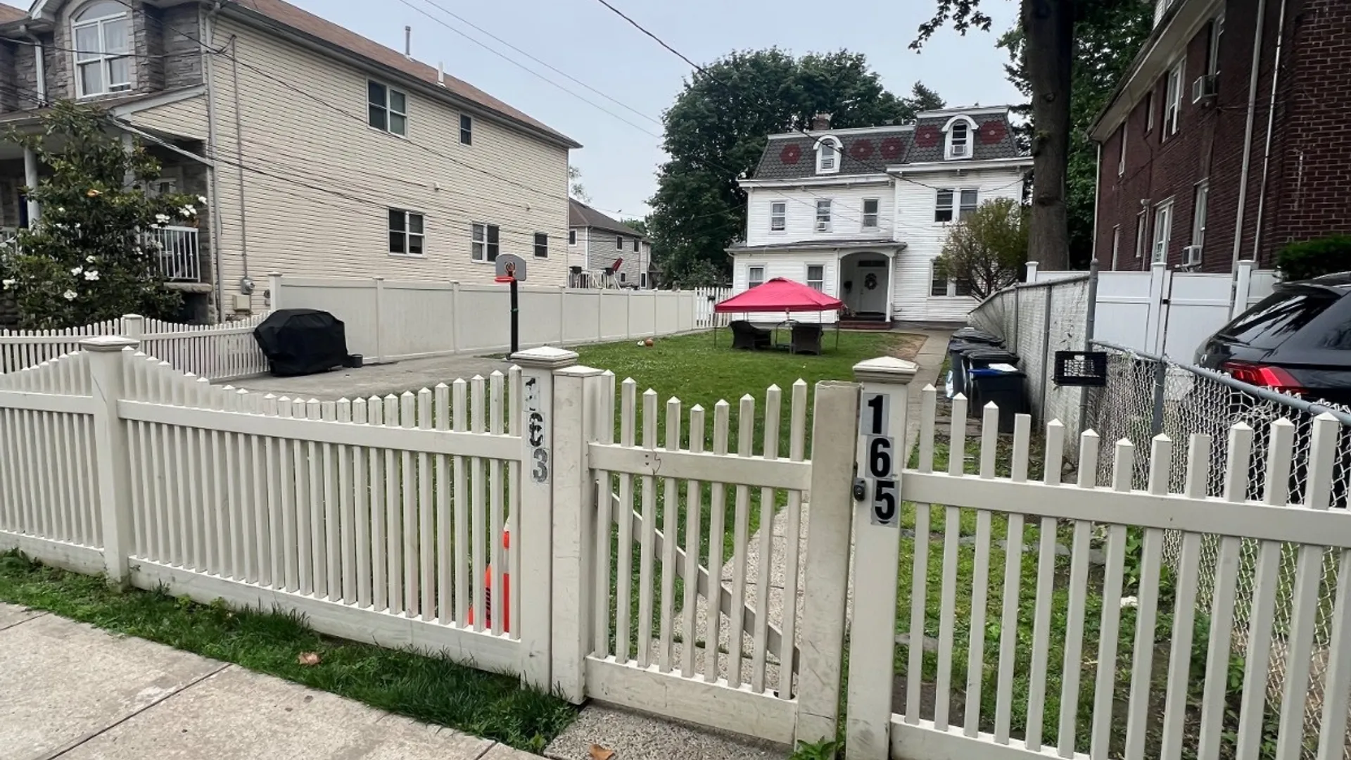 Property at 163-165 Bement Ave, Staten Island, NY 10310 3
