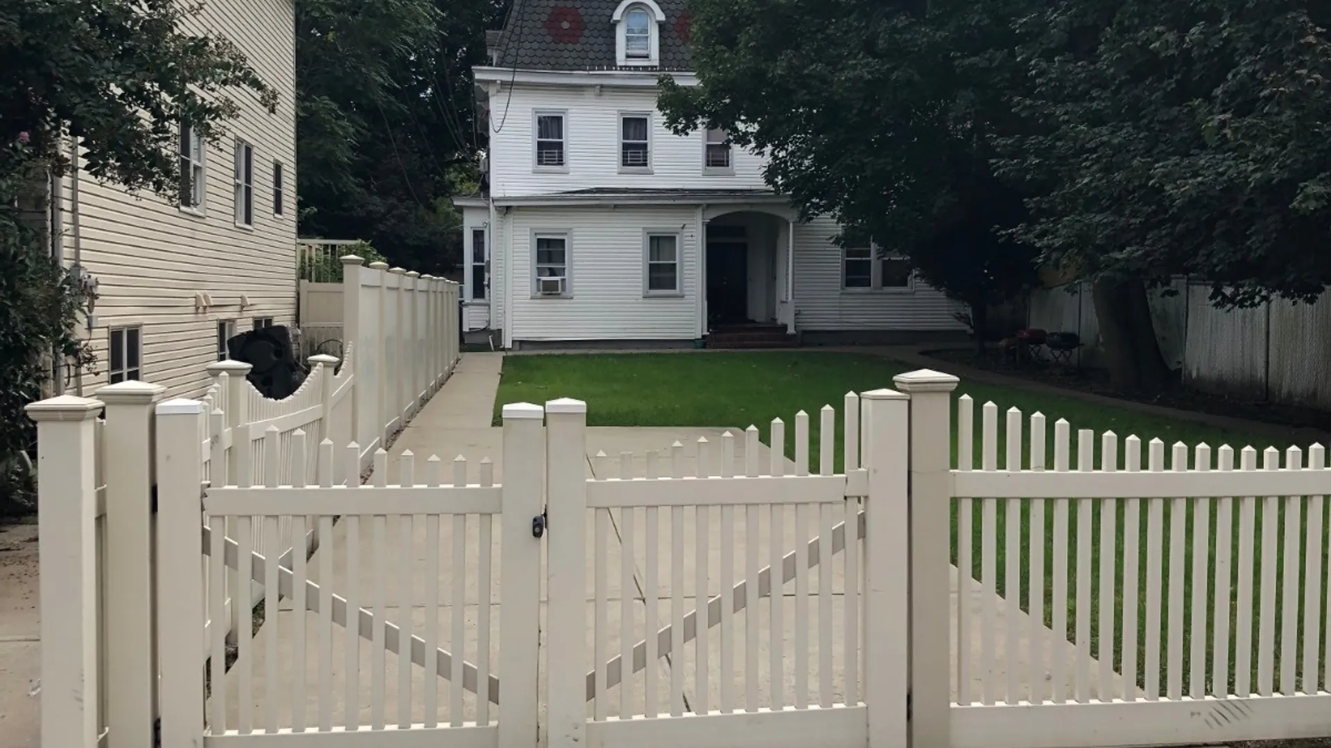 Property at 163-165 Bement Ave, Staten Island, NY 10310 4