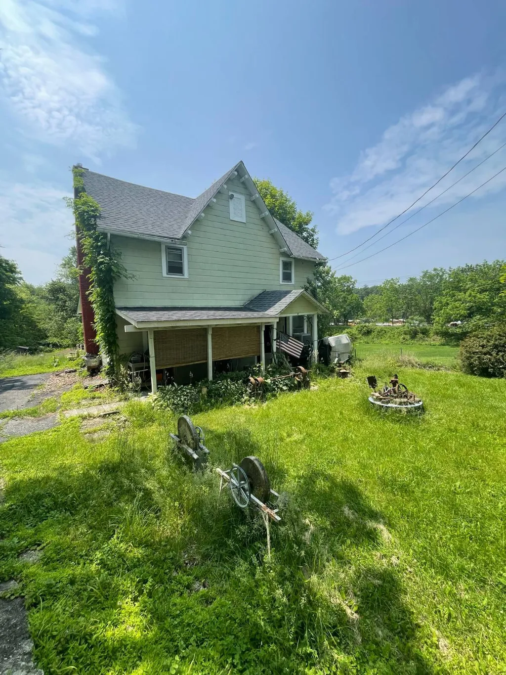 Property at 4 Buena Vista Ave, Wallkill, NY 12589