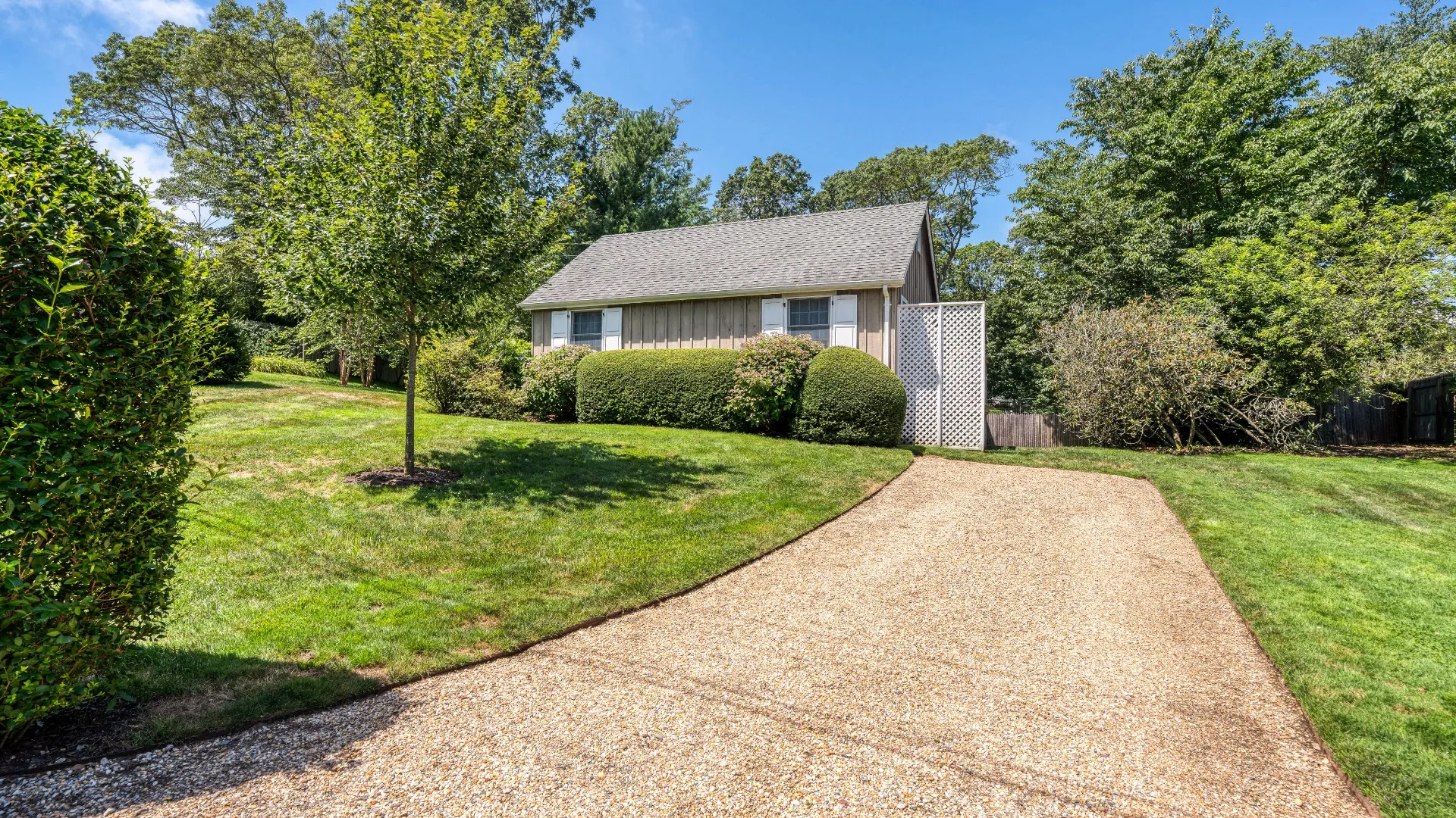 Property at 15 Greenway Drive, East Hampton, NY 11937 9