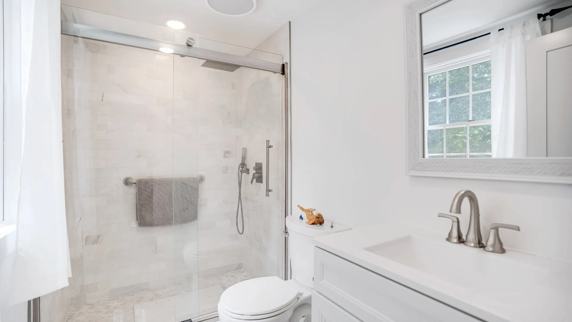 Property at 15 Greenway Drive, East Hampton, NY 11937 16