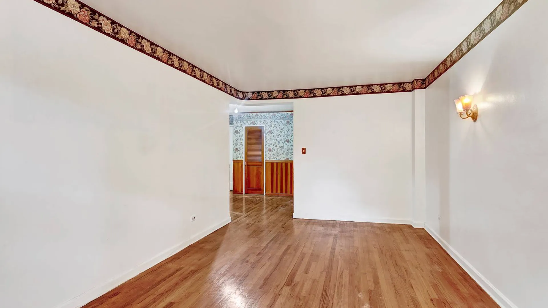 Property at 711 Montauk Ct, Brooklyn, NY 11235 6