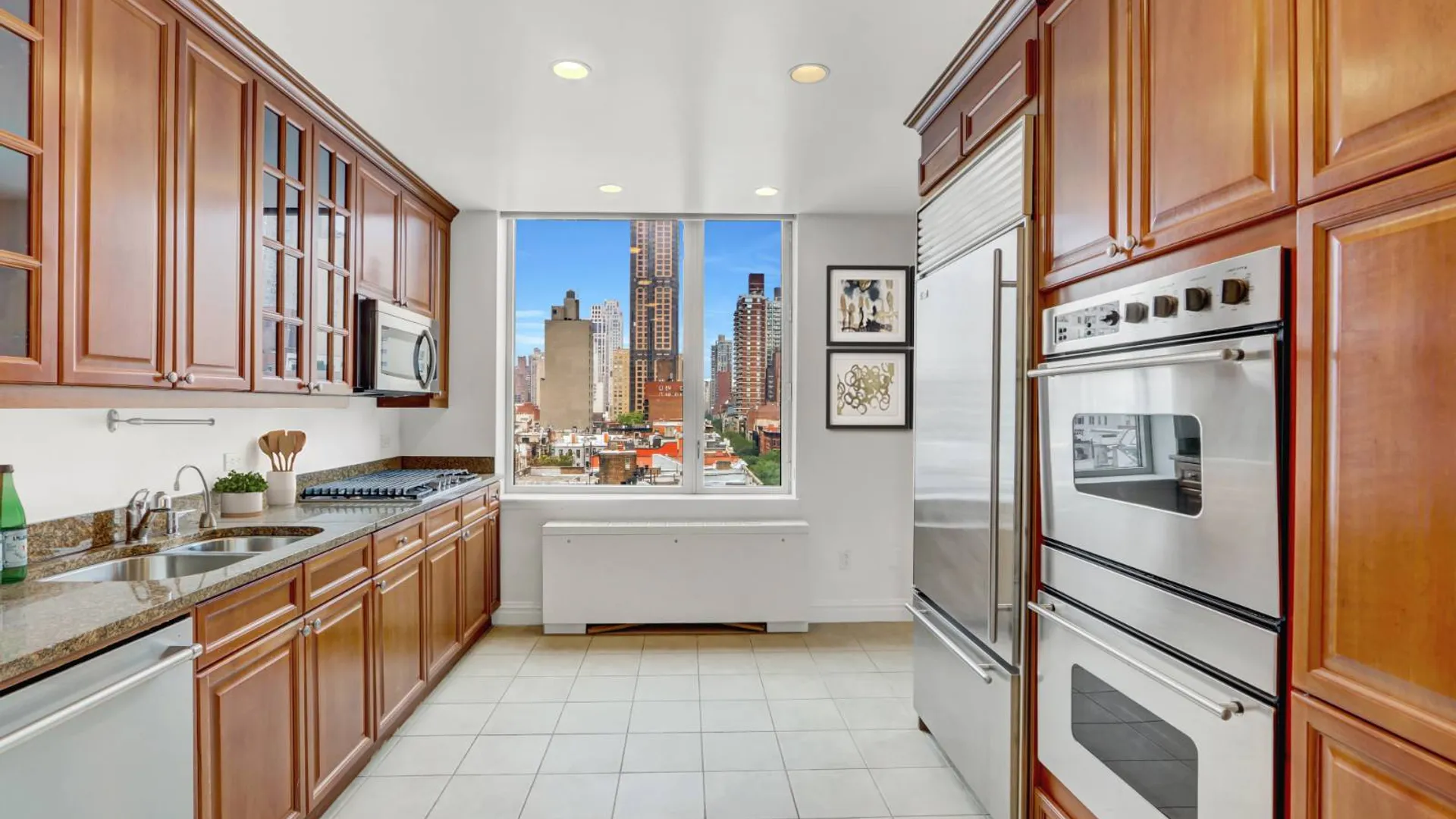 Property at 90 East End Avenue, New York, NY 10028 32