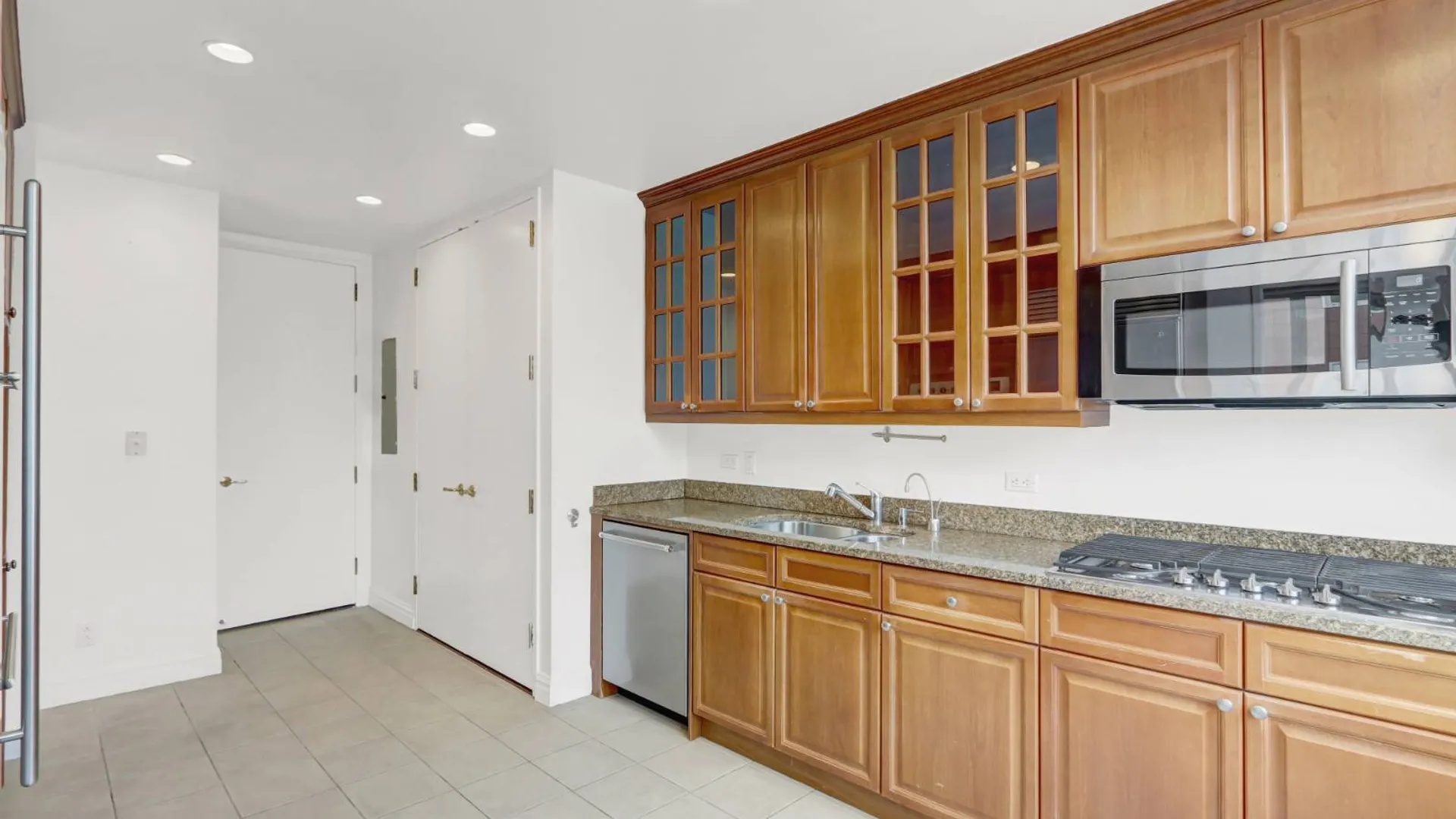Property at 90 East End Avenue, New York, NY 10028 36