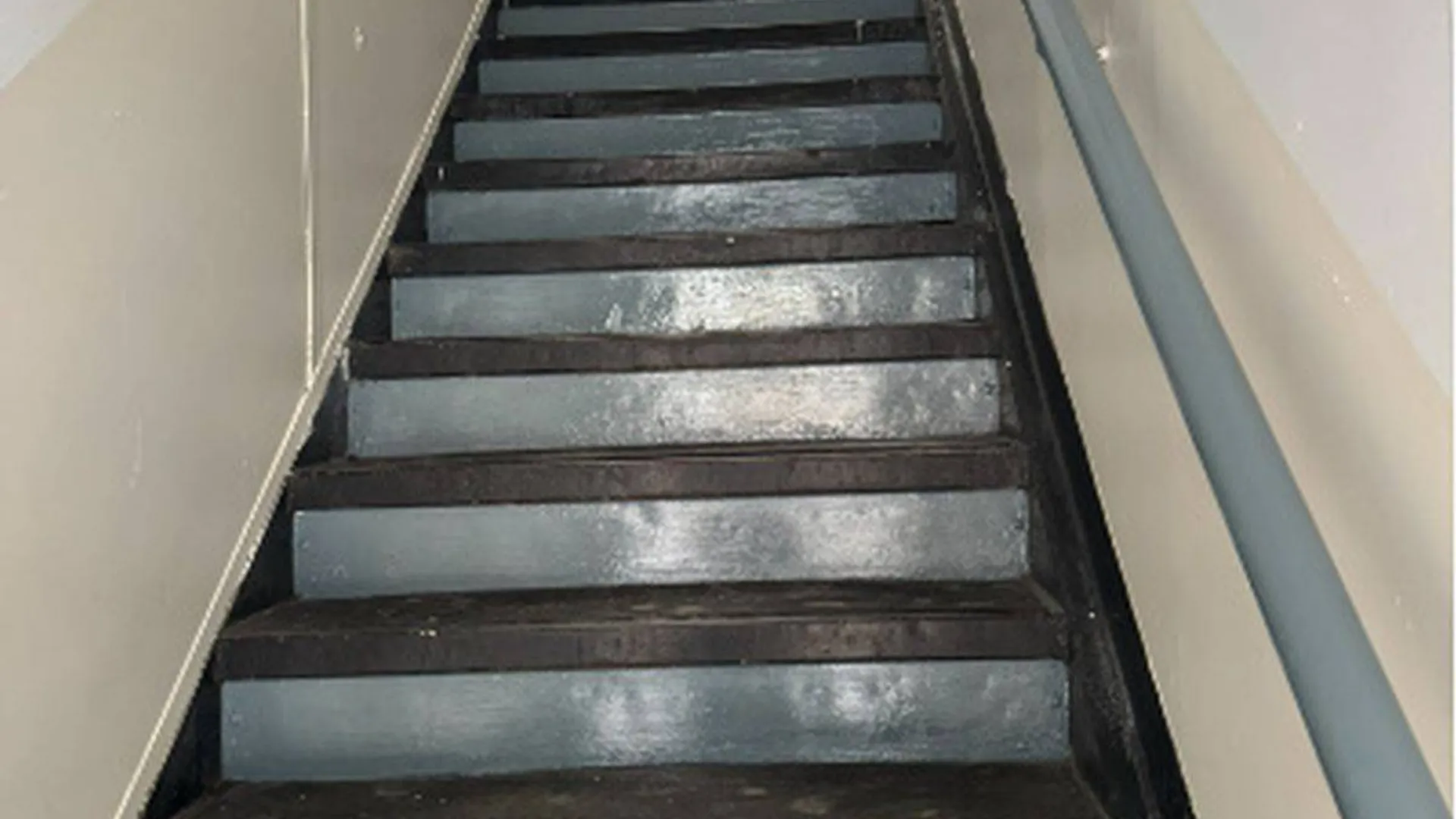 Property at 88-22 Roosevelt Avenue, Jackson Heights, NY 11372 5