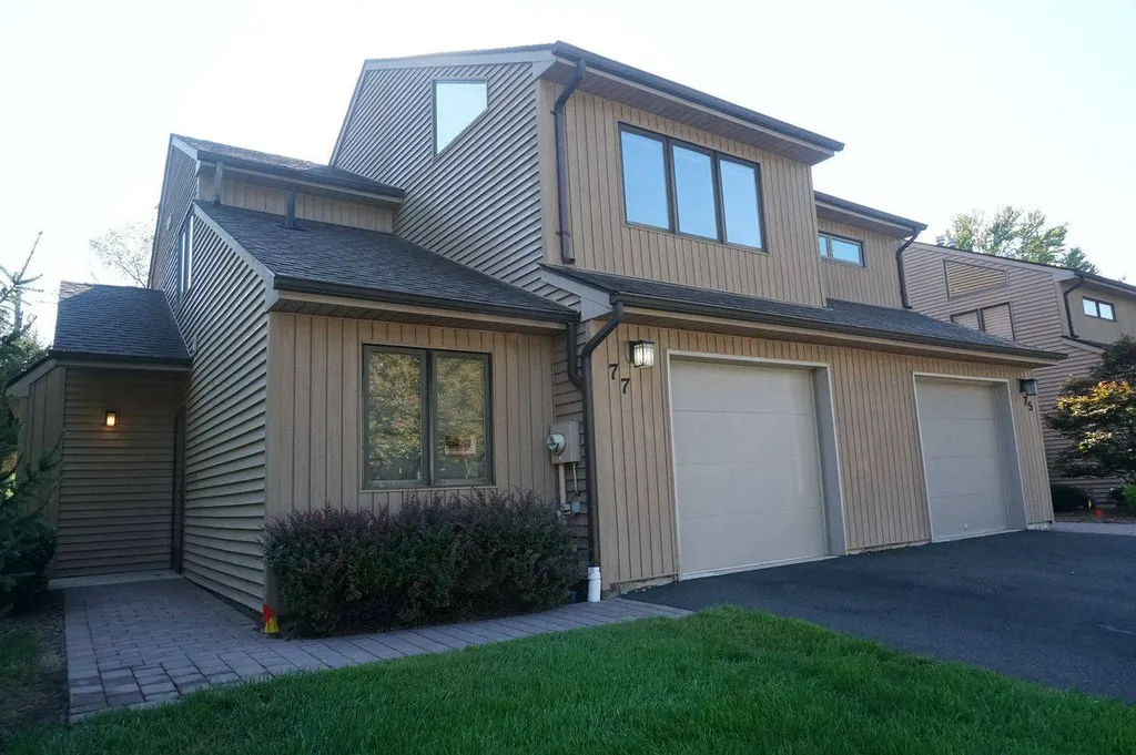 Property at 77 Contempra Cir, Tappan, NY 10983
