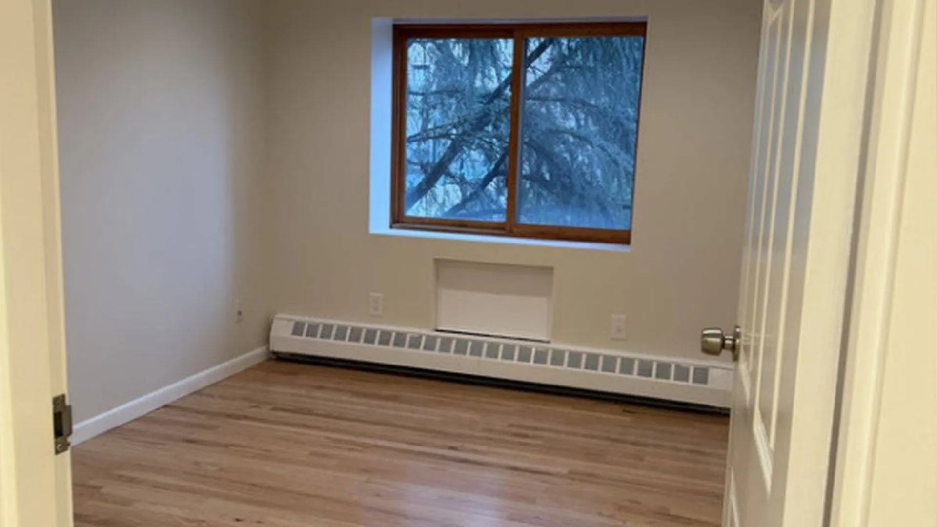 Property at 118-82 Metropolitan Ave, Kew Gardens, NY 11415 9
