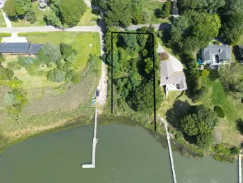 Property at 12 Hilo Dr, Shelter Island, NY 11964