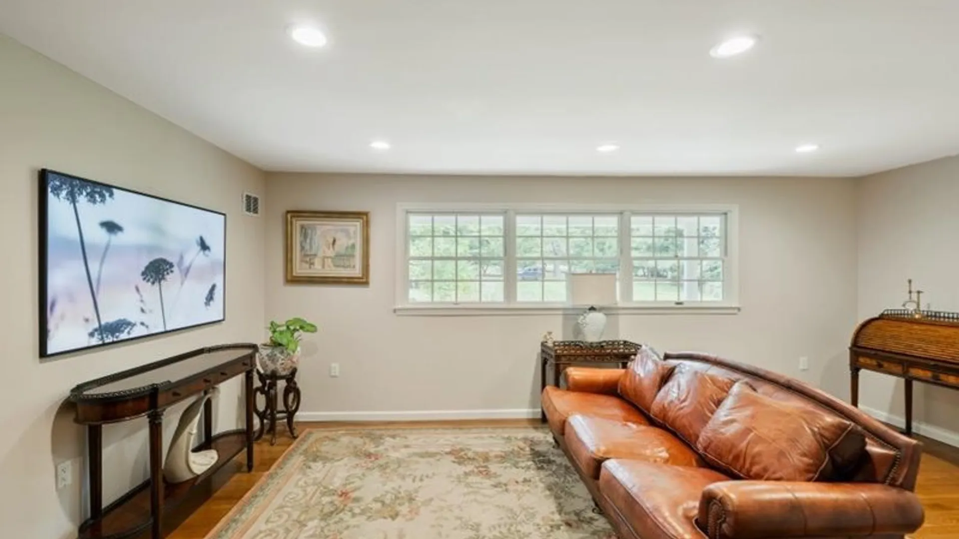 Property at 26 Harbor Hill Dr, Lloyd Harbor, NY 11743 16