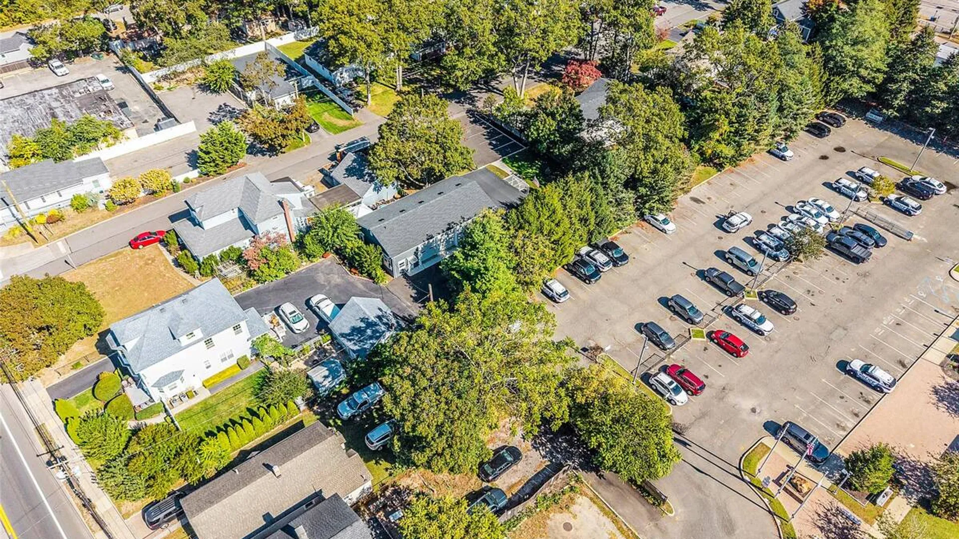 Property at 14 E 3rd Street, Patchogue, NY 11772 16