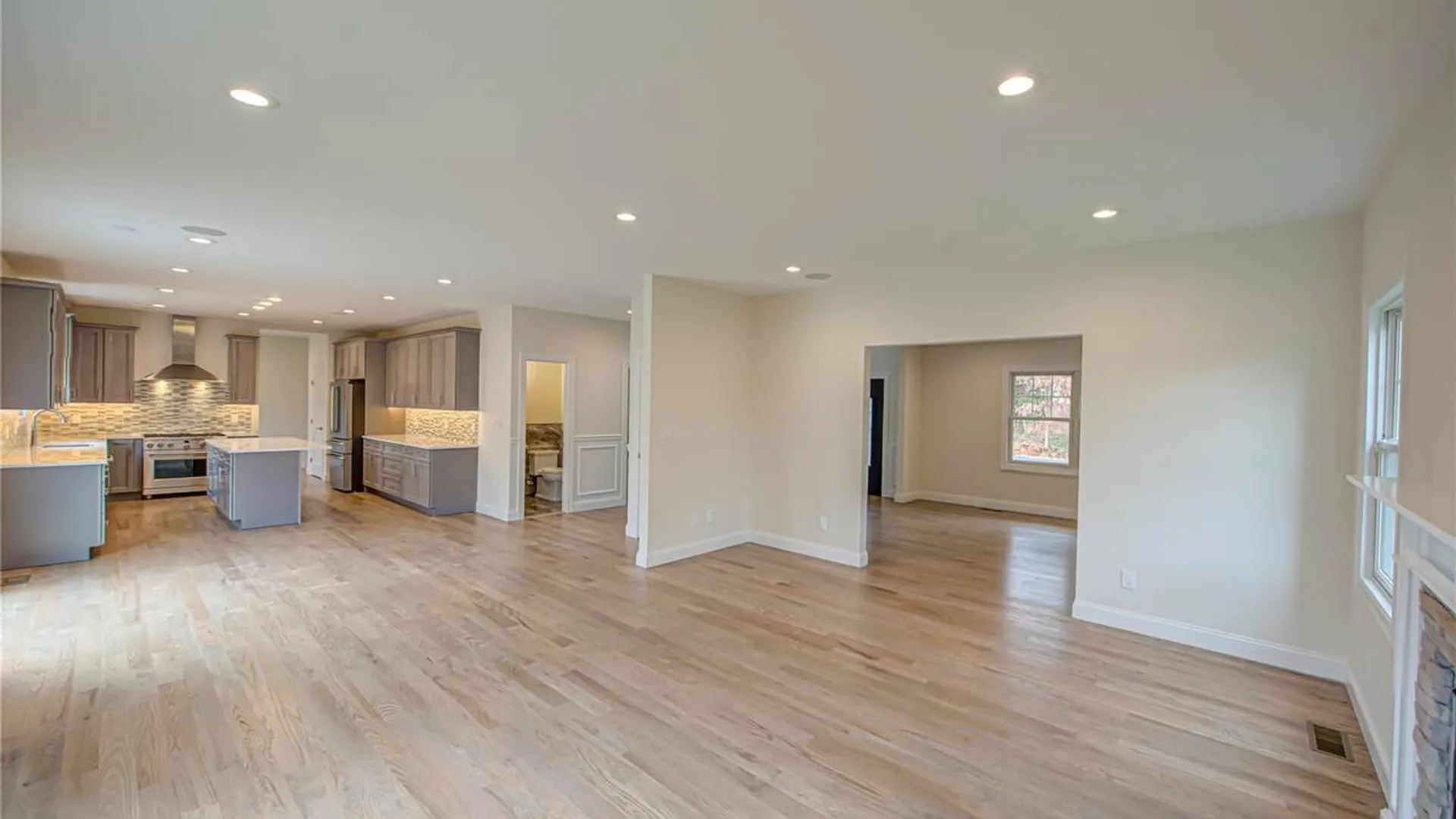Property at 176 Southern Boulevard, Nesconset, NY 11767 10