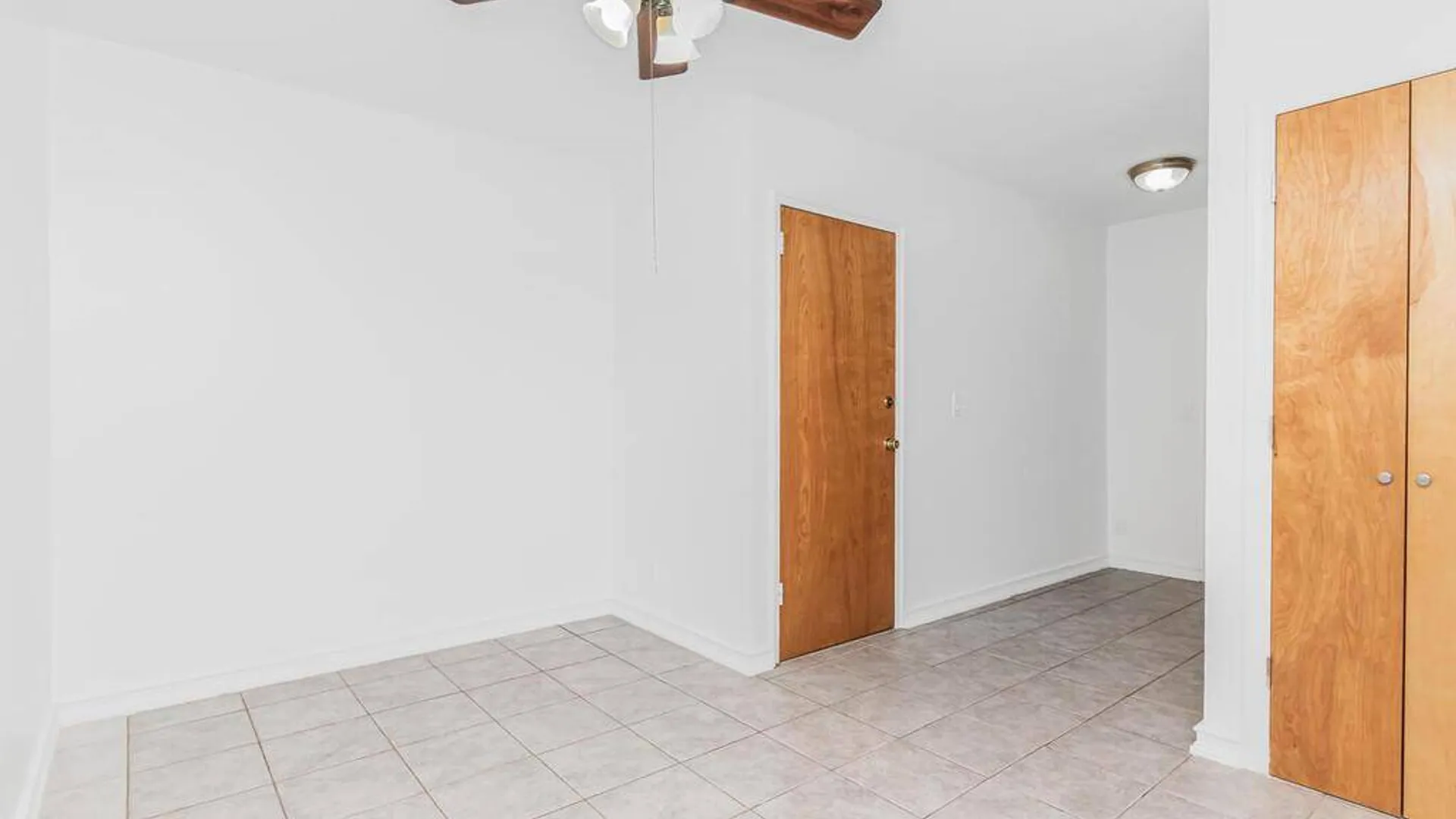 Property at 1863 Williamsbridge Rd, Bronx, NY 10461 14