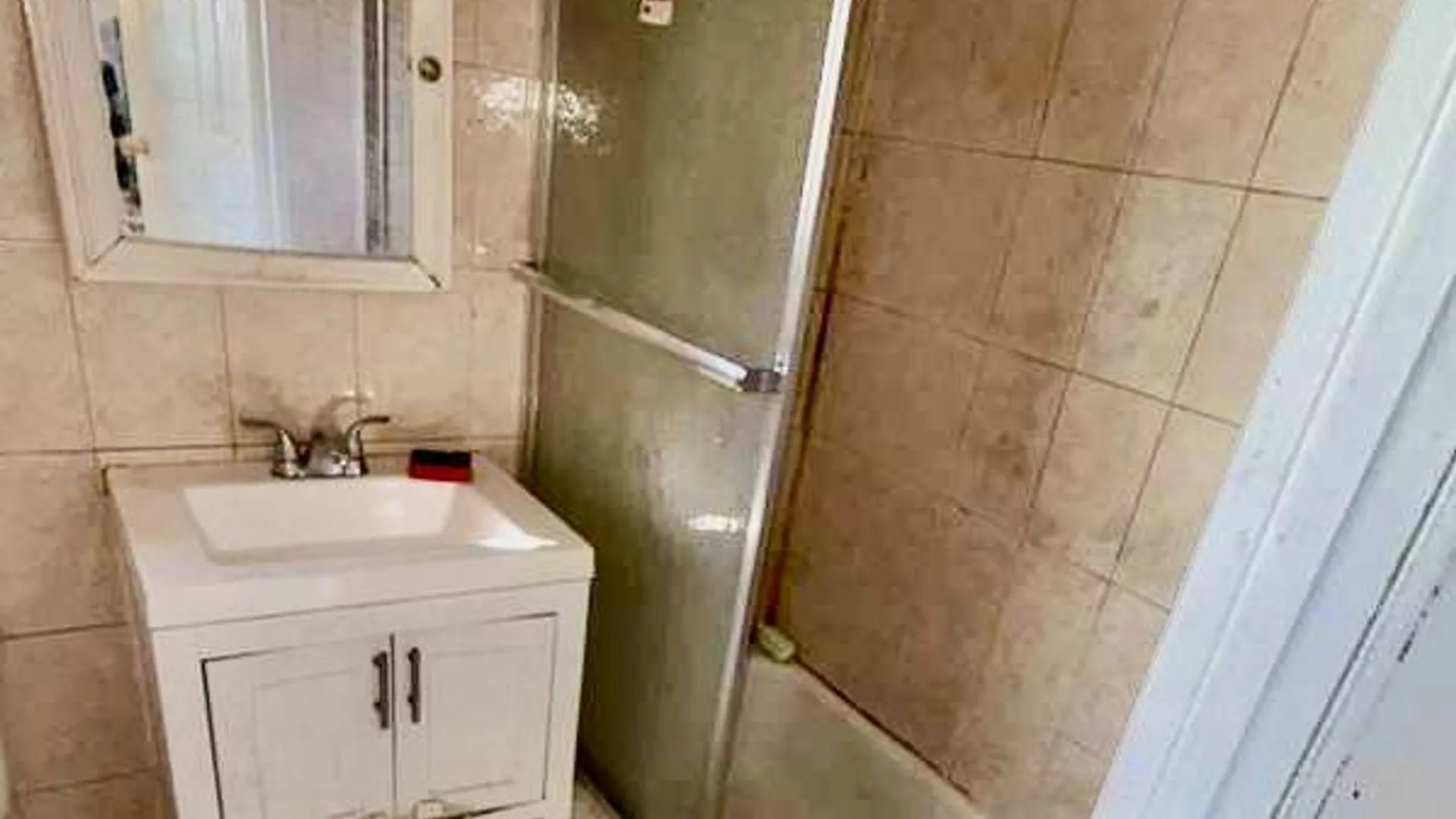 Property at 406 Chestnut St, Brooklyn, NY 11208 13