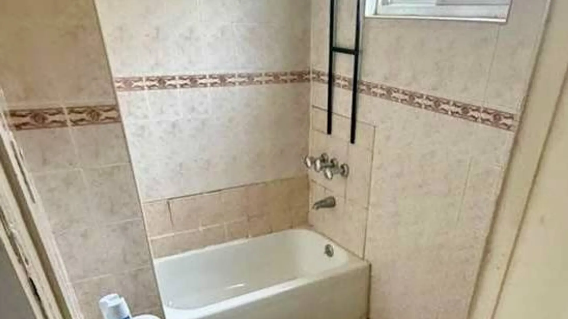 Property at 406 Chestnut St, Brooklyn, NY 11208 26