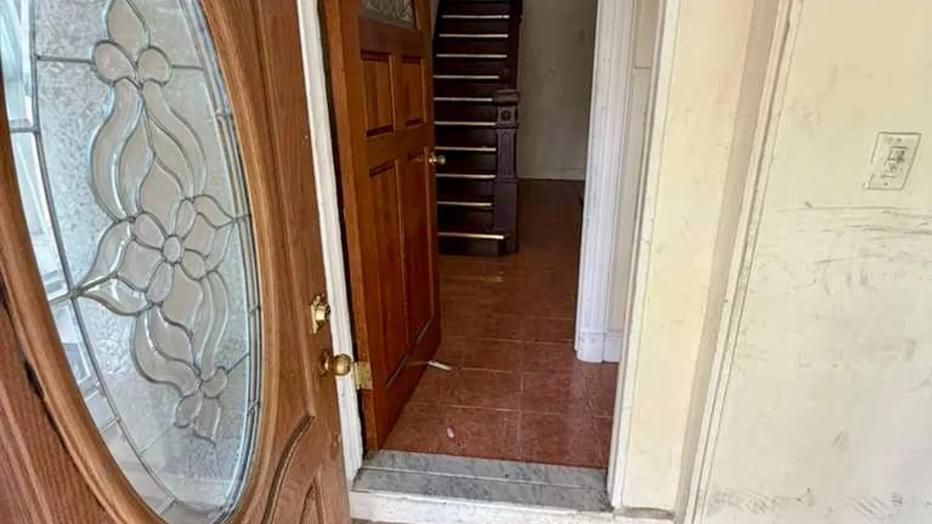 Property at 406 Chestnut St, Brooklyn, NY 11208 6