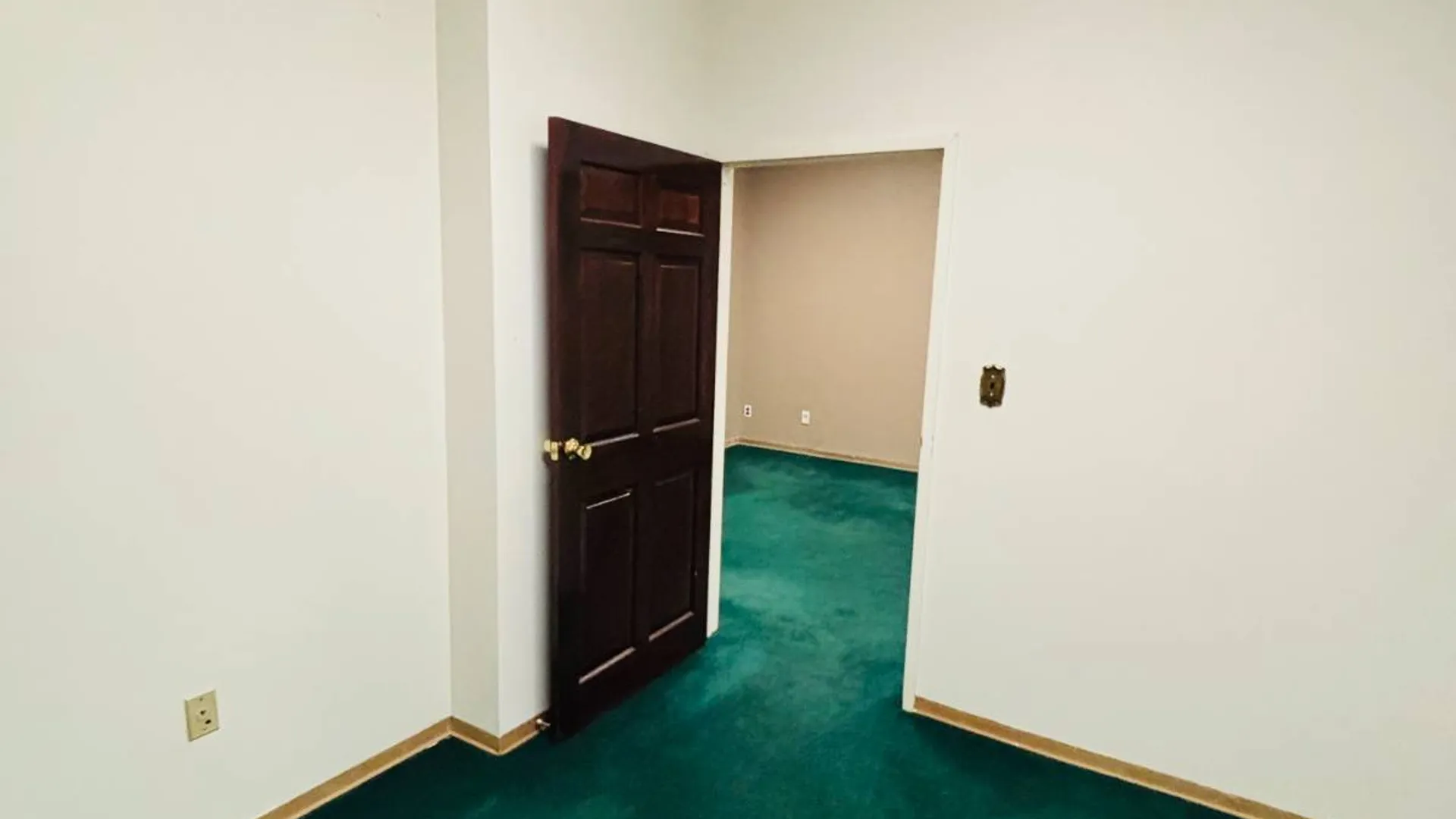 Property at 10 Cedar Swamp Rd, Glen Cove, NY 11542 4