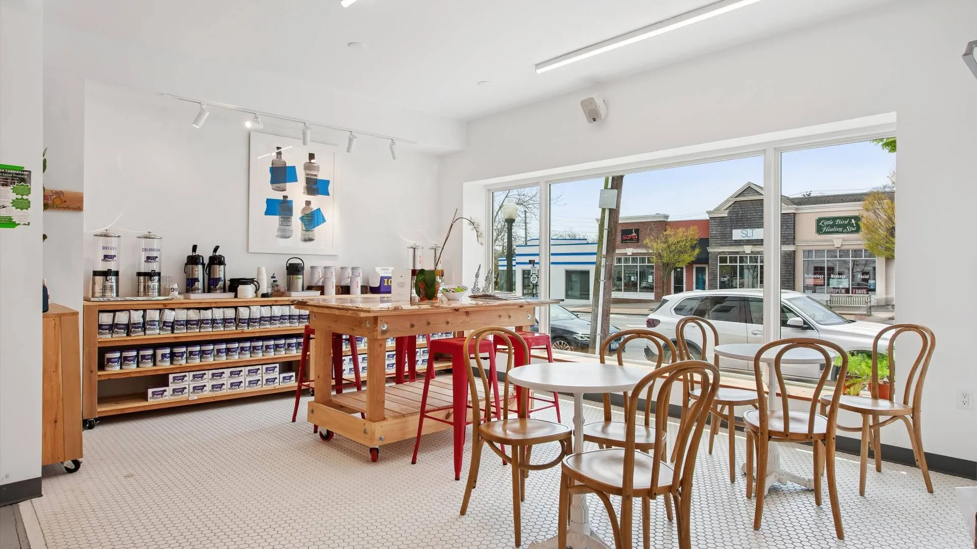 Property at 17 Windmill La, Southampton, NY 11968 3