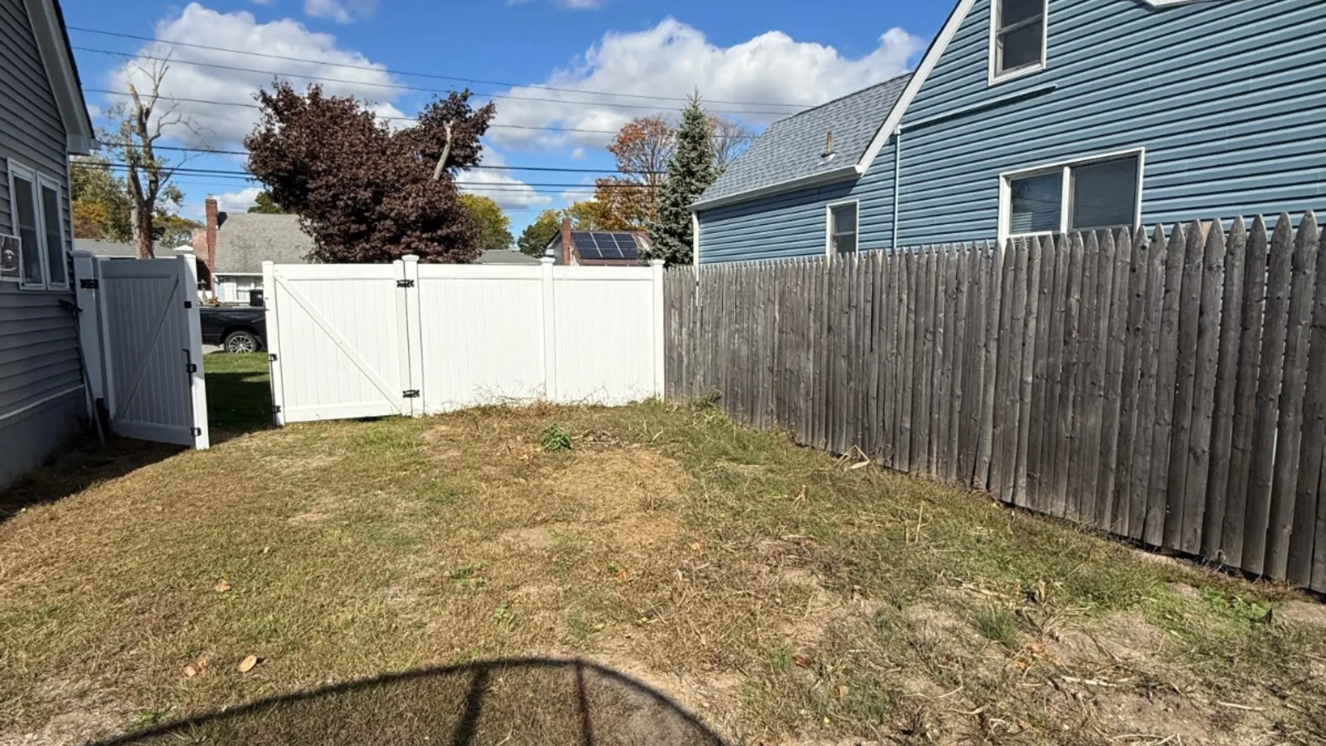 Property at 967 Sunrise Hwy, Long Island, NY 11704 3