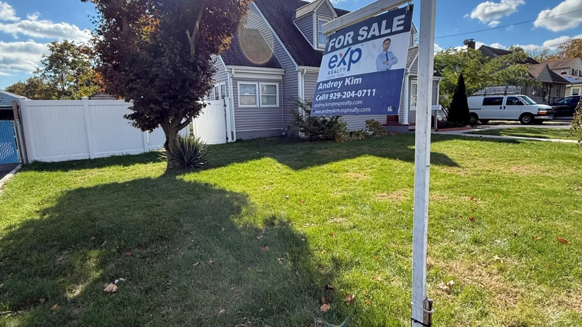 Property at 967 Sunrise Hwy, Long Island, NY 11704 5