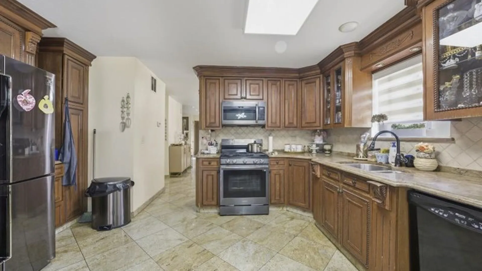 Property at 1372 E 66th St, Brooklyn, NY 11234 12