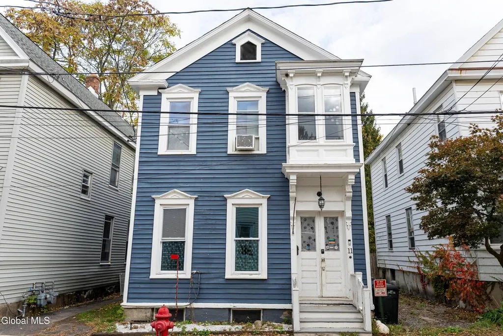 Property at 11 River Street, Schenectady, NY 12305