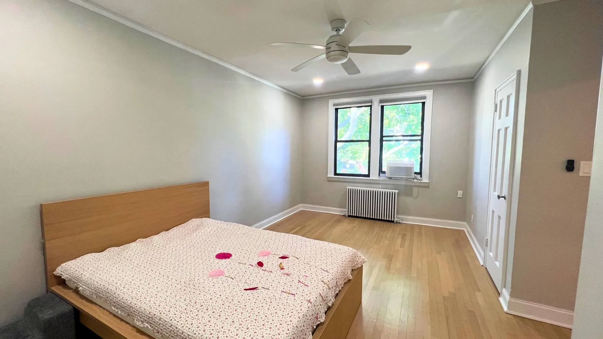 Property at 40-01 Little Neck Pkwy, Little Neck, NY 11363 7