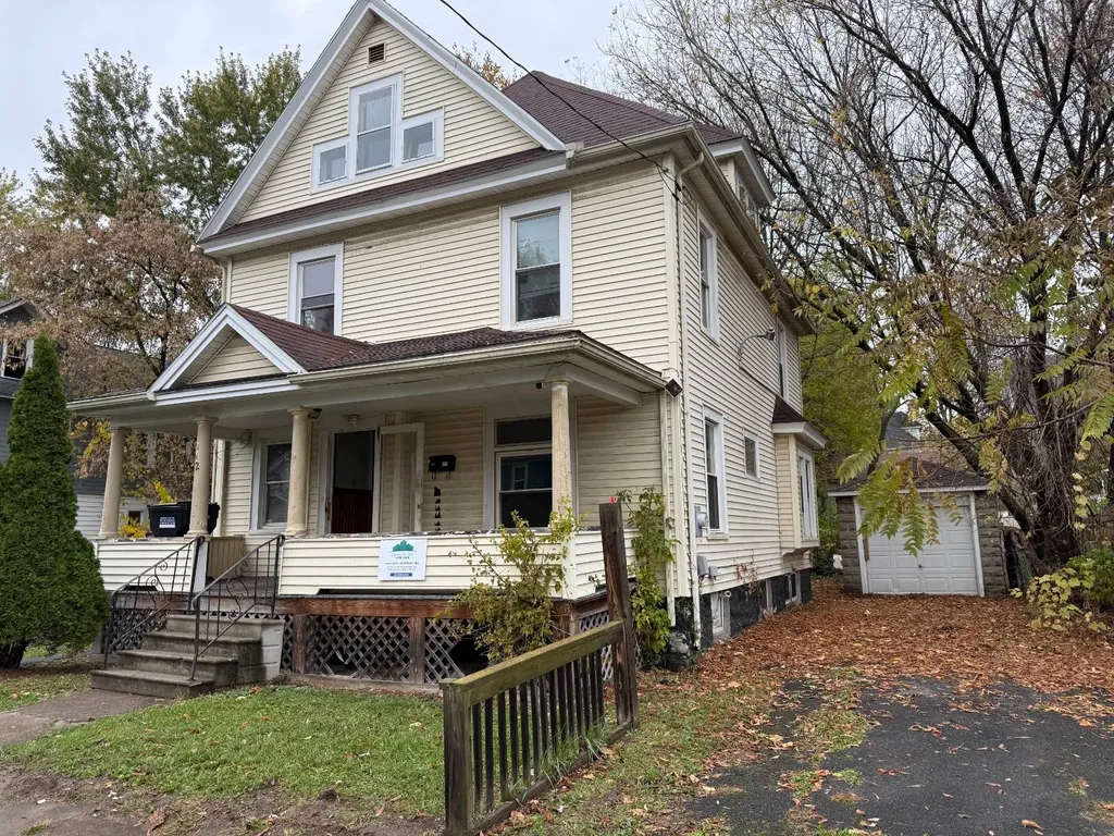Property at 112 Fernwood Ave, Syracuse, NY 13205