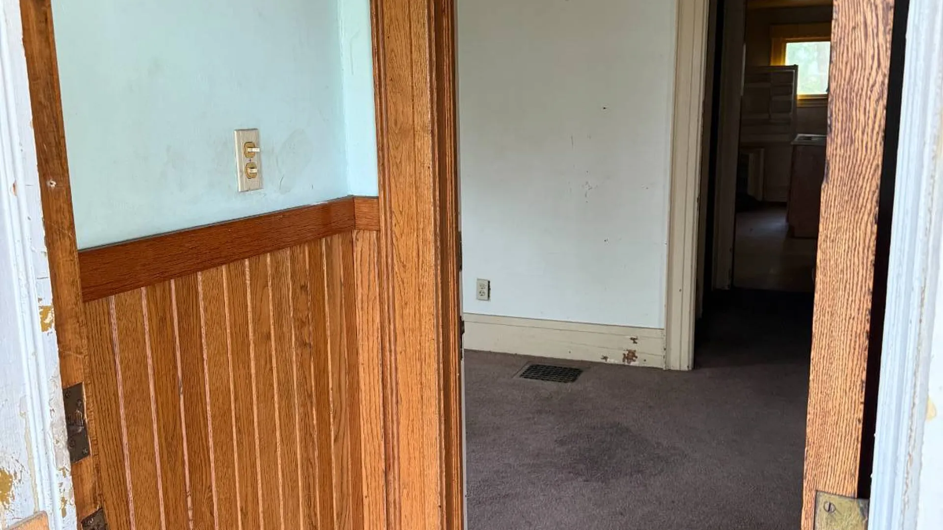 Property at 112 Fernwood Ave, Syracuse, NY 13205 5