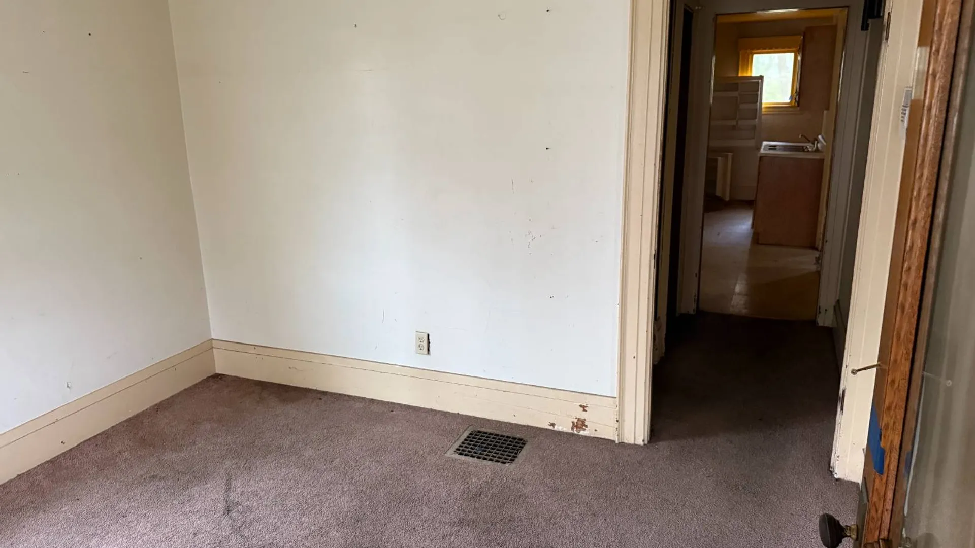 Property at 112 Fernwood Ave, Syracuse, NY 13205 6