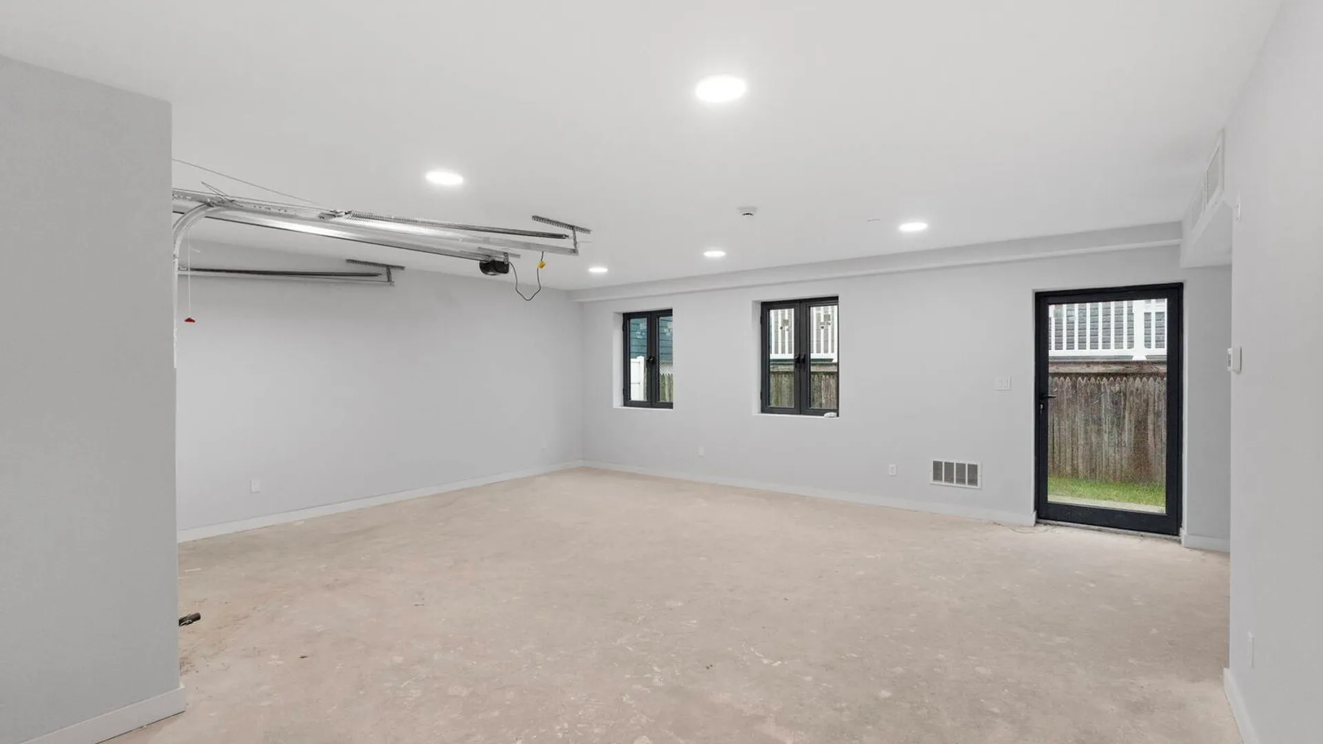 Property at 33 Keen Ct, Brooklyn, NY 11229 41