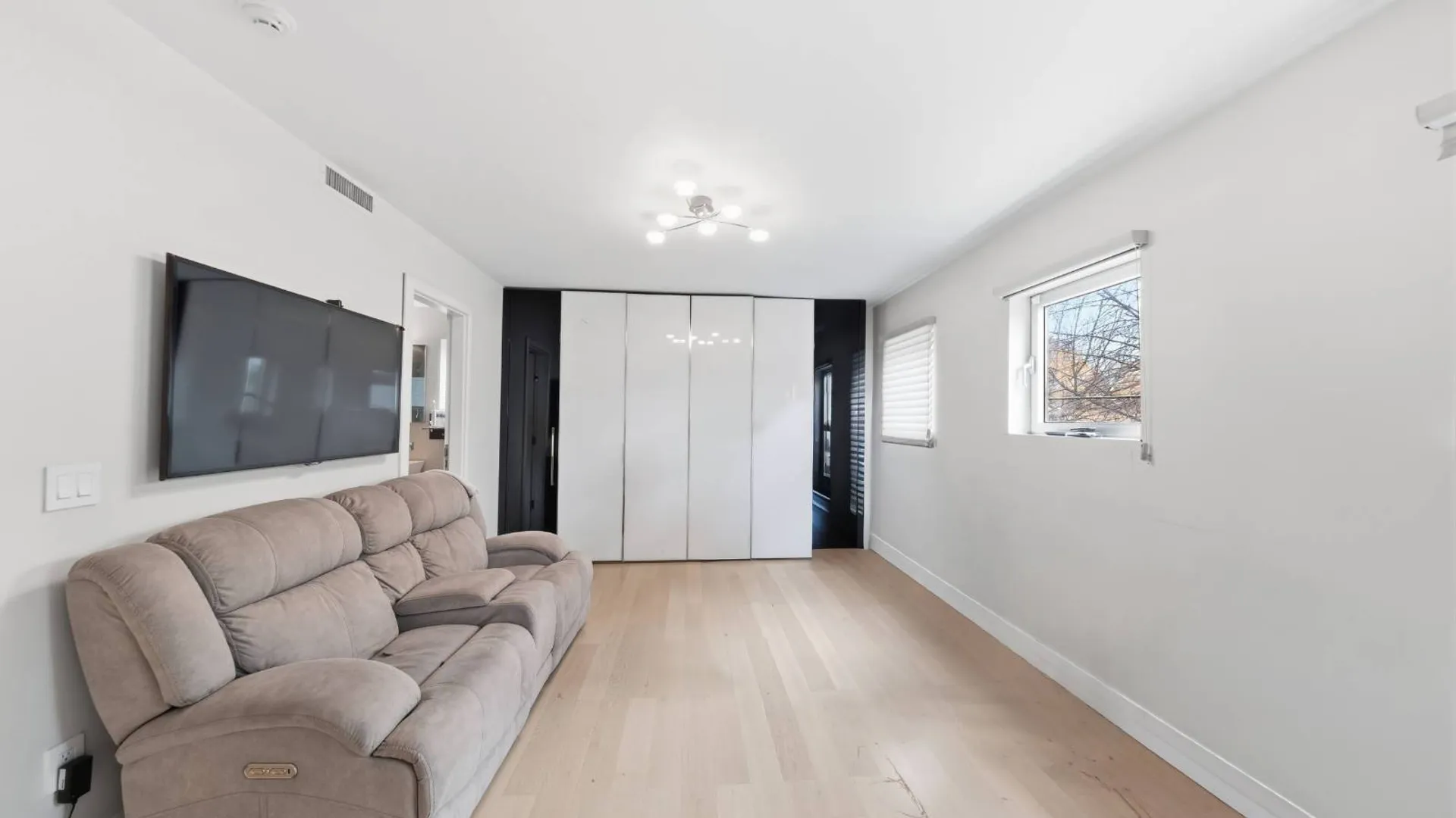 Property at 186 flagg pl, Staten Island, NY 10304 21
