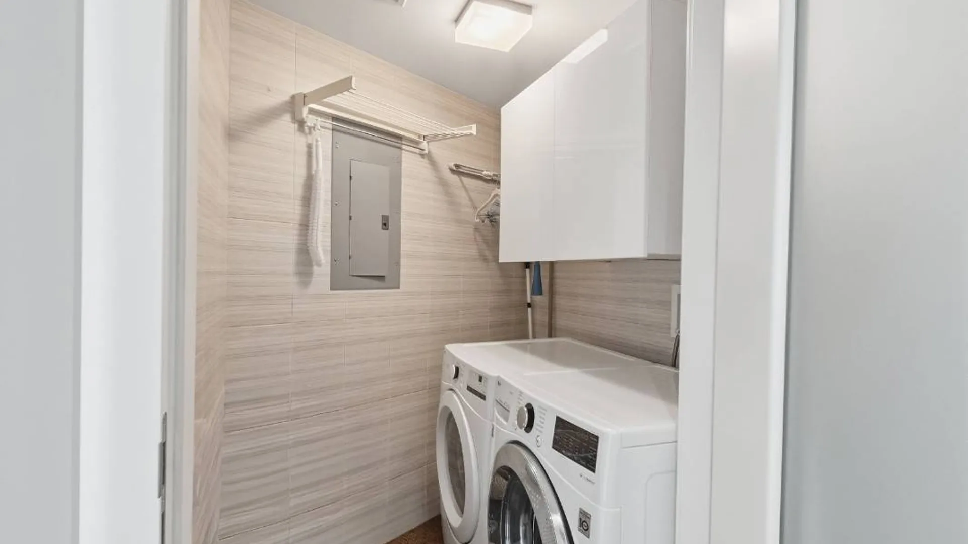 Property at 186 flagg pl, Staten Island, NY 10304 26
