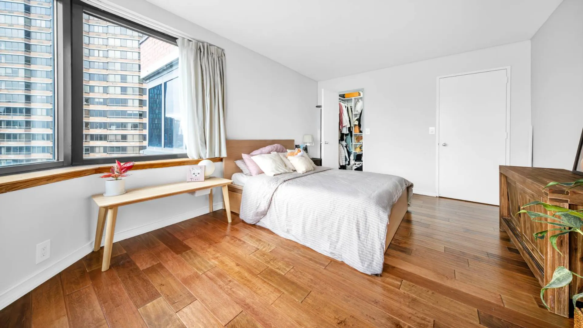 Property at 415 East 37th Street, Manhattan, NY 10016 11