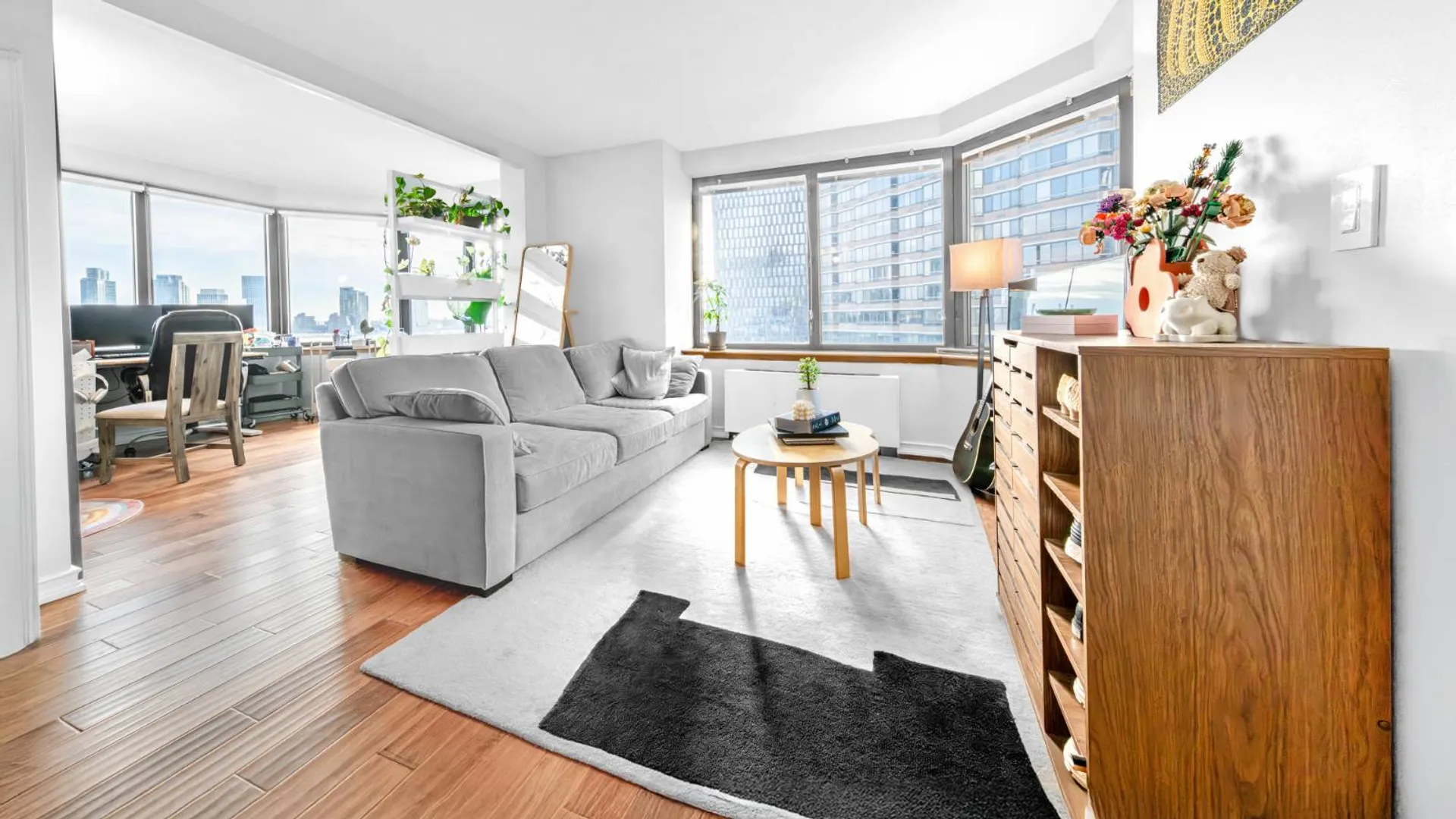 Property at 415 East 37th Street, Manhattan, NY 10016 4