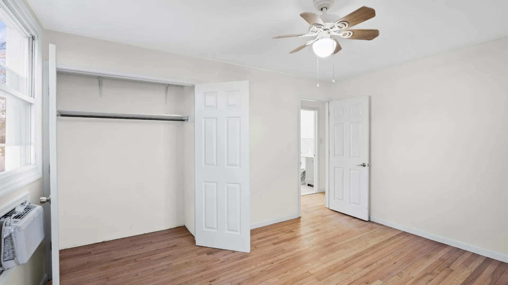 Property at 1565 10th St, West Babylon, NY 11704 18