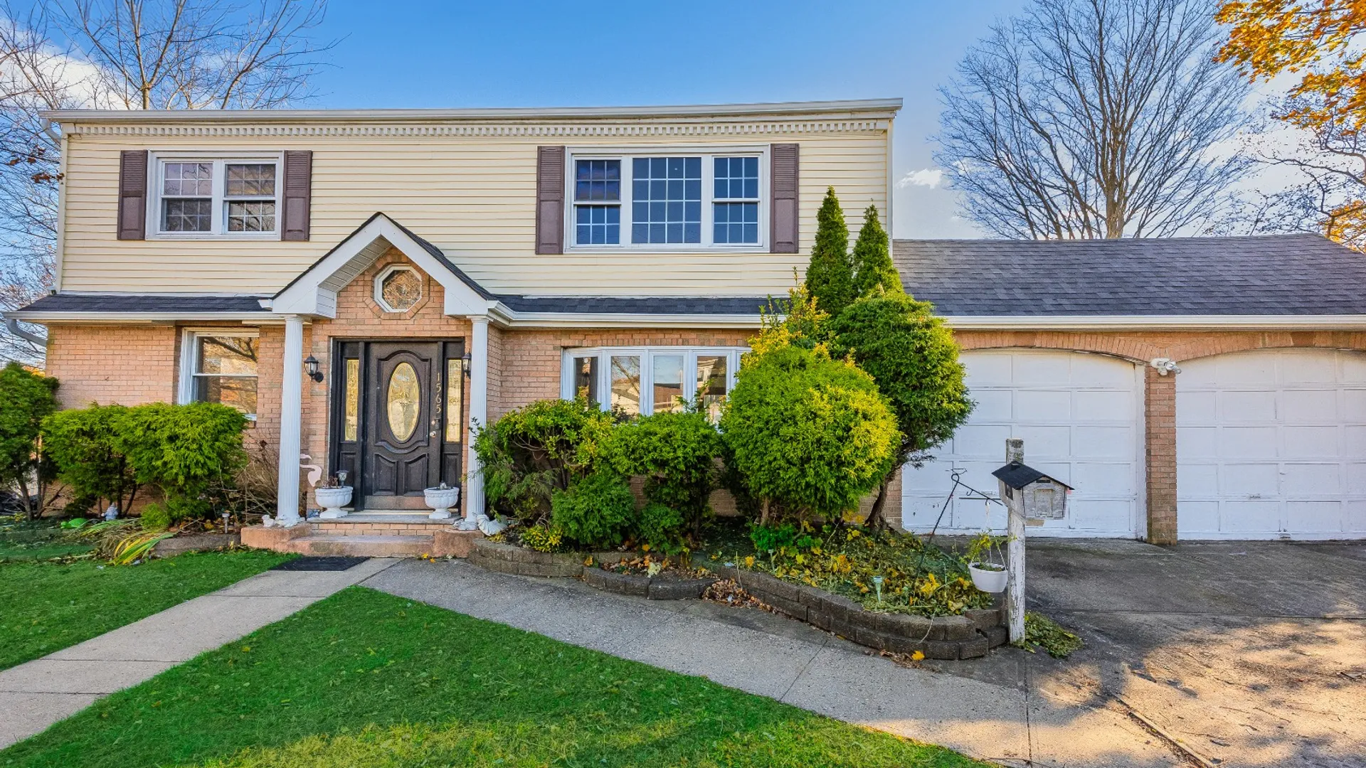 Property at 1565 10th St, West Babylon, NY 11704 36