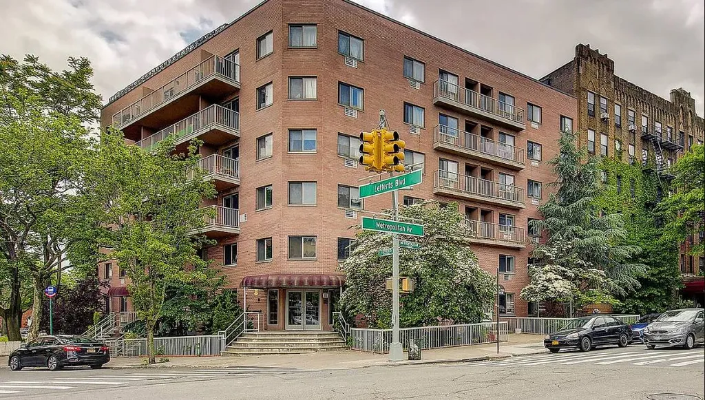 Property at 118-82 Metropolitan Ave, Kew Gardens, NY 11415