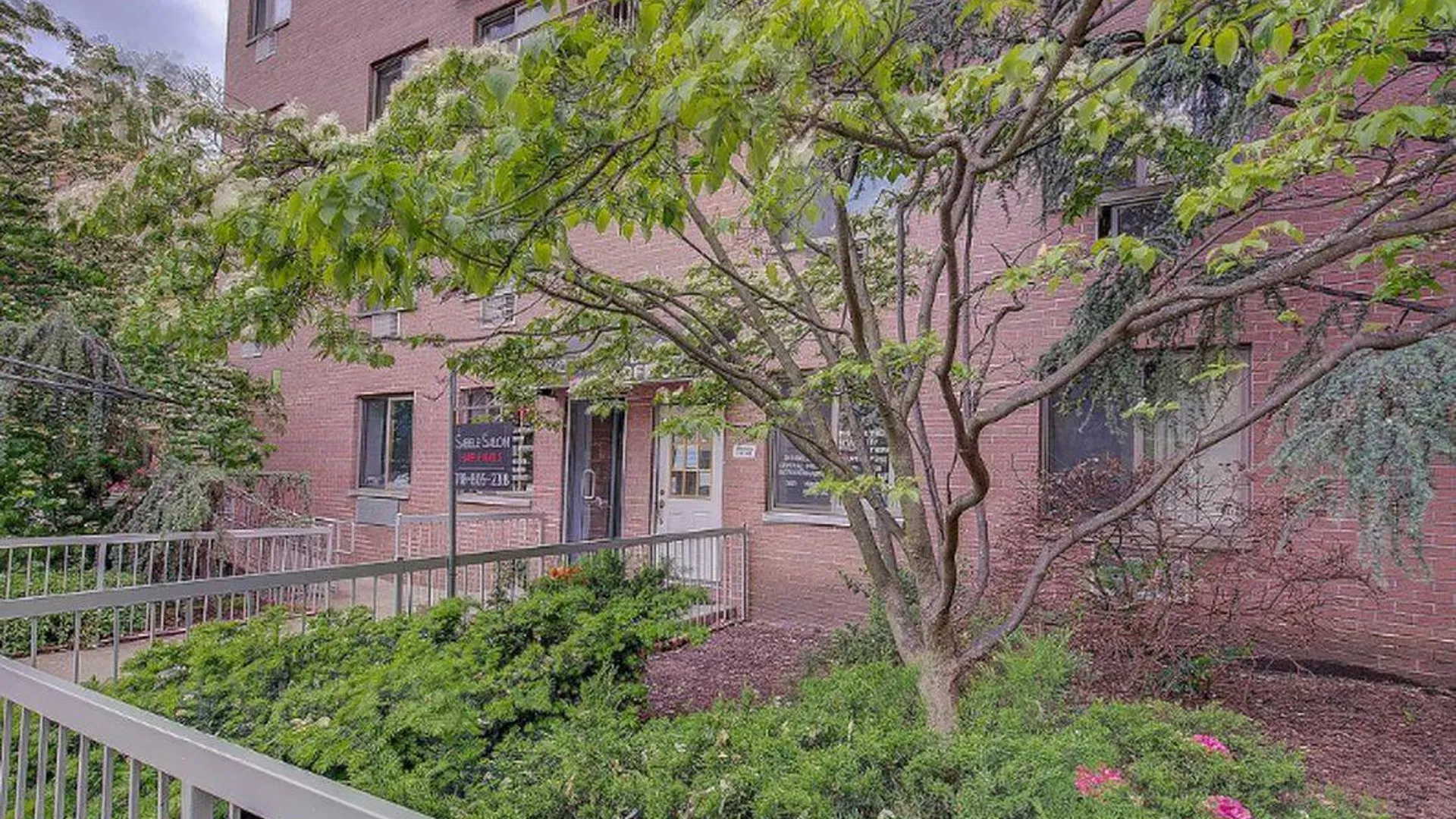 Property at 118-82 Metropolitan Ave, Kew Gardens, NY 11415 19