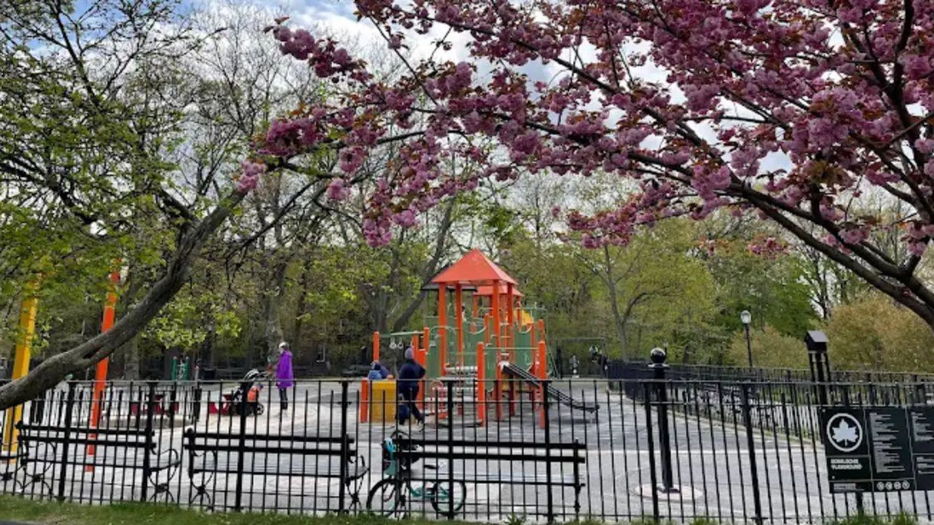 Property at 118-82 Metropolitan Ave, Kew Gardens, NY 11415 34