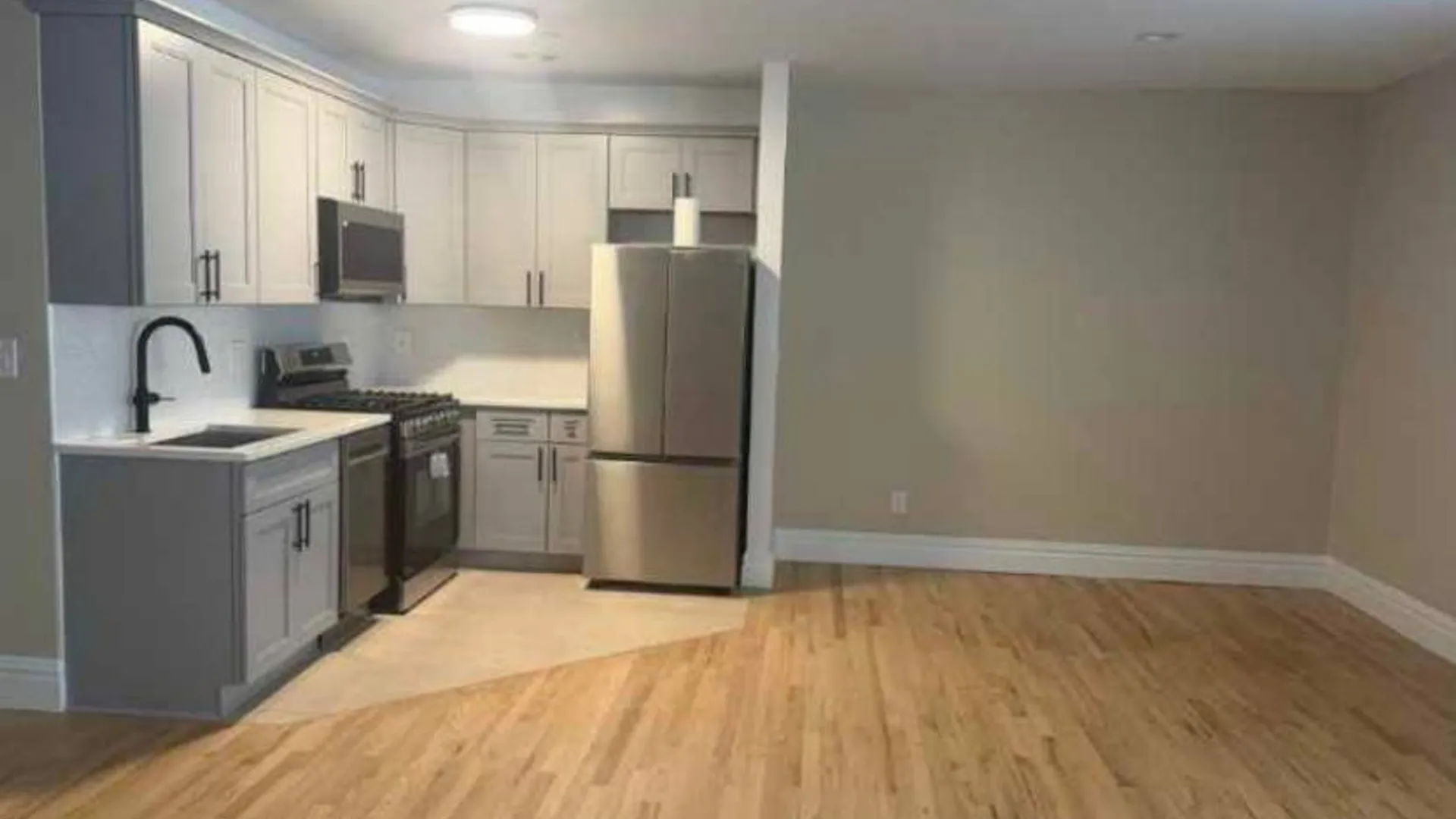 Property at 118-82 Metropolitan Ave, Kew Gardens, NY 11415 24