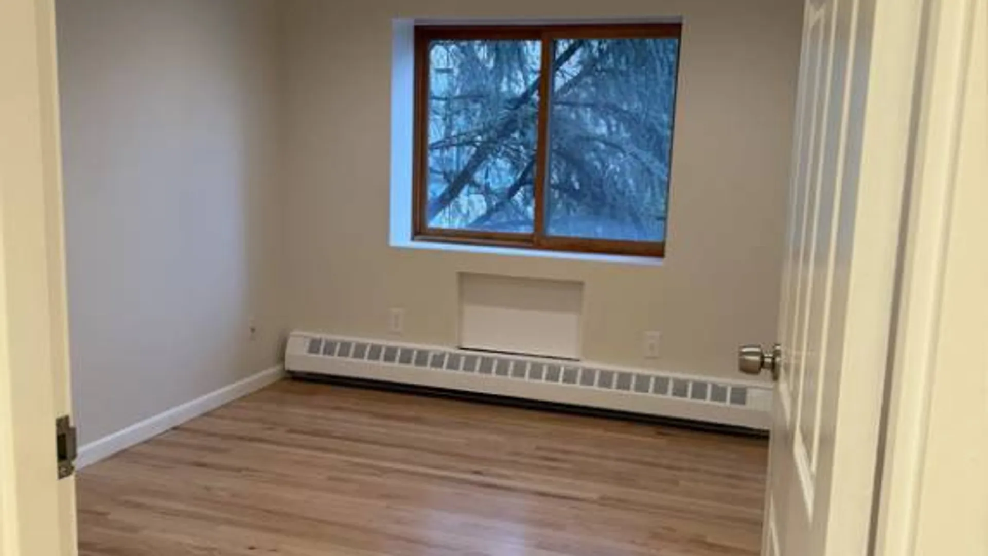 Property at 118-82 Metropolitan Ave, Kew Gardens, NY 11415 9
