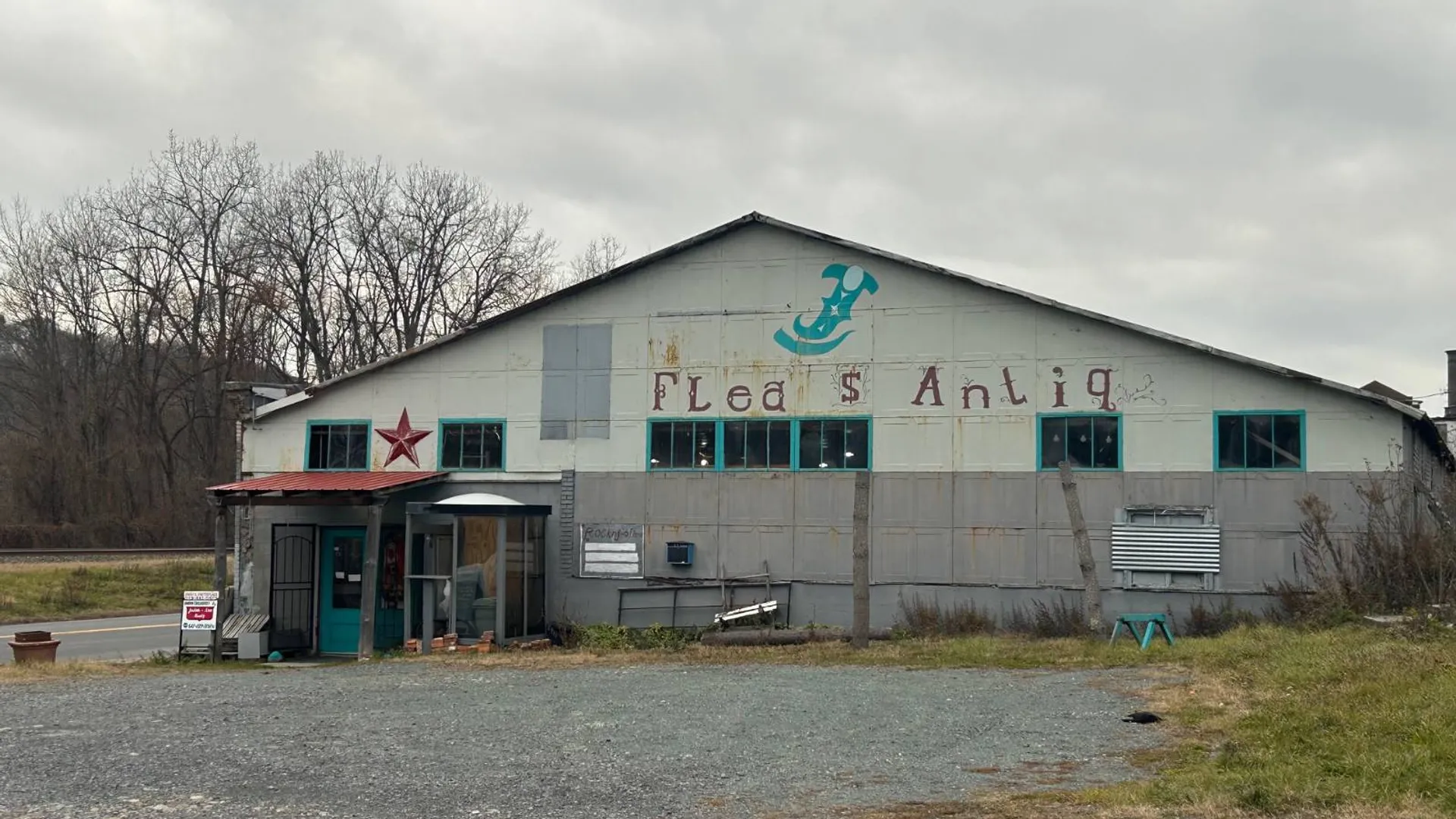 Property at 397 West Main Street, Amsterdam, NY 12010 3