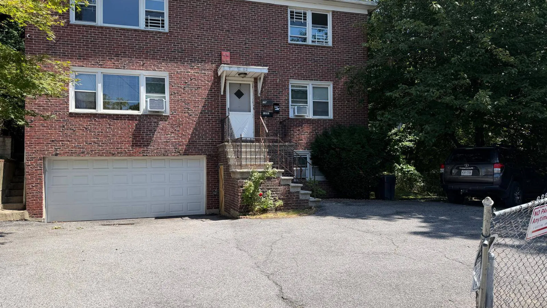Property at 82 Laurel Pl, Yonkers, NY 10704 2