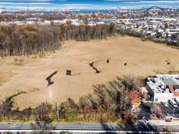 Property at 1105 Goethals N Rd, Staten Island, NY 10303