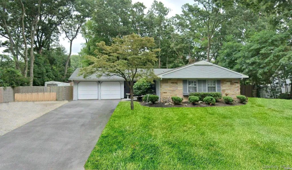 Property at 11 Seward Lane, Stony Brook, NY 11790